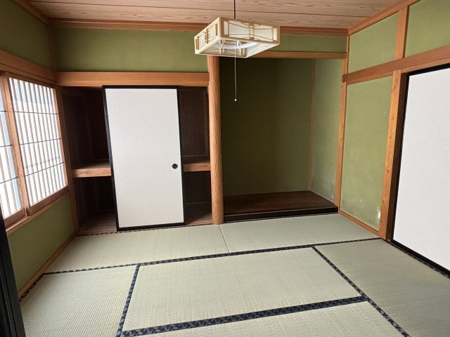 潮見台戸建の収納