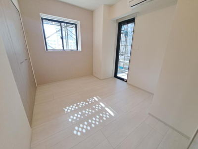 【洋室】 | エクシアテラス梅田