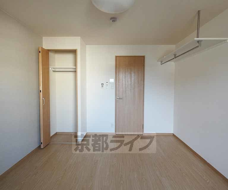 サントス千本今出川の居間・リビング