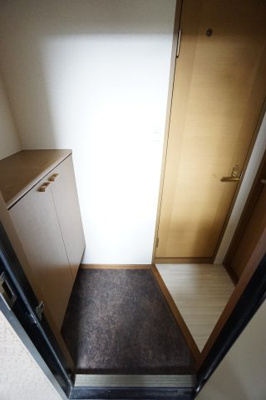 【玄関】 | スプリングハイム A | ※同物件・反転タイプの写真です。