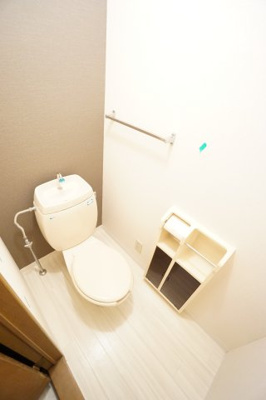 【トイレ】 | スプリングハイム A | ※同物件・反転タイプの写真です。