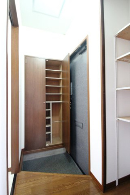 【玄関】 | ラフォーレ・ファインD