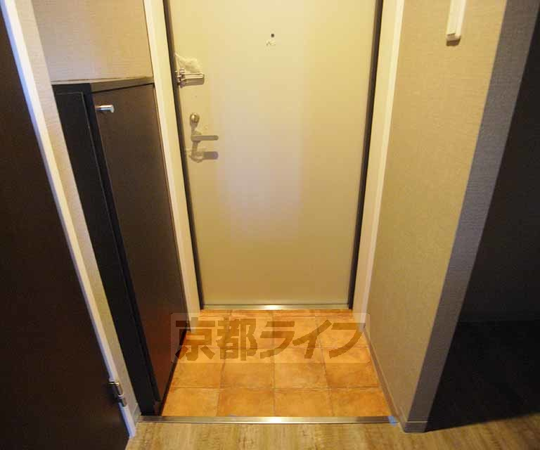 Ａｐｐａｒｔａｍｅｎｔｏ御所東の玄関