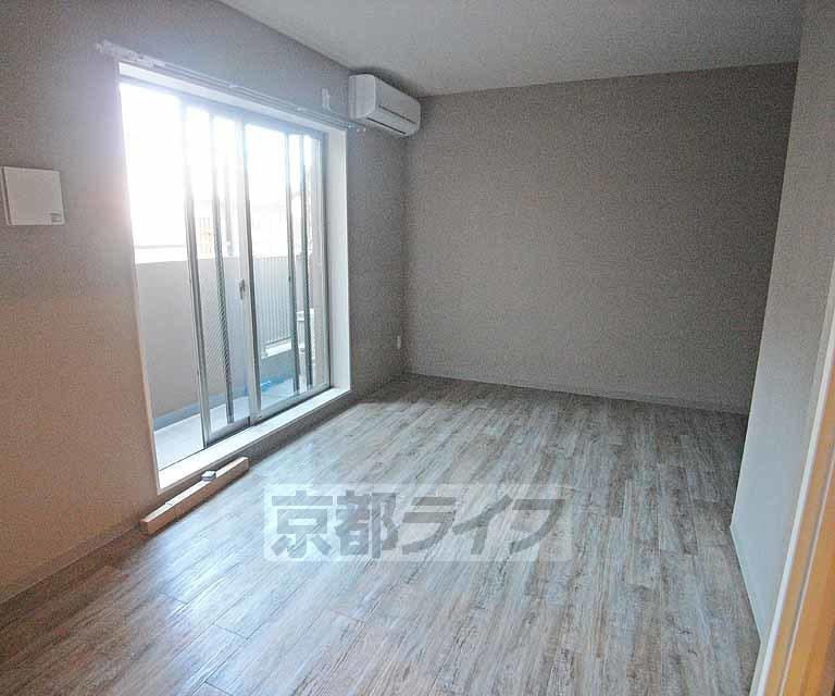 Ａｐｐａｒｔａｍｅｎｔｏ御所東の居間・リビング