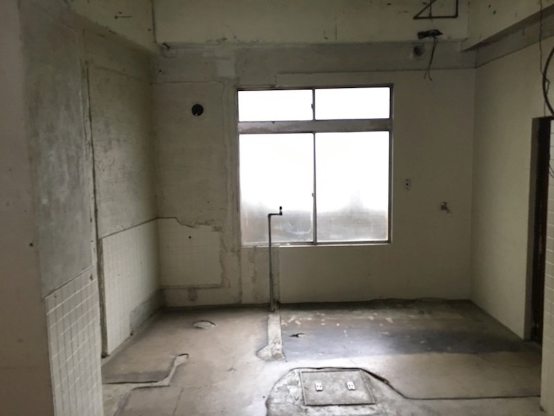 幸和ビルの居間・リビング