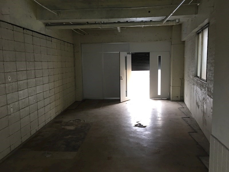 幸和ビルの寝室