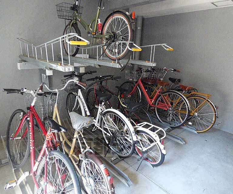 べラジオ堀川今出川のその他共用部分|自転車駐輪場