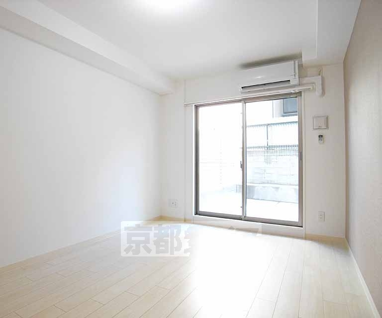 べラジオ堀川今出川の居間・リビング