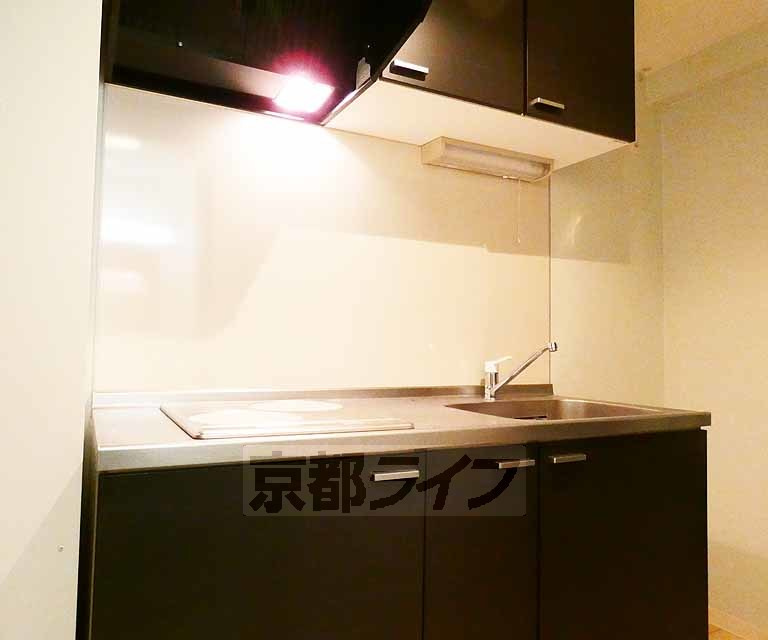 ドルフソレイユ鞍馬口のキッチン|きれいなキッチンです