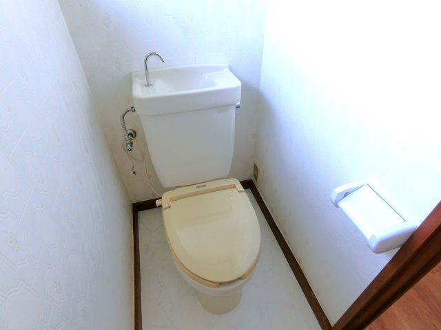 東金市上谷戸建５LDKのトイレ|2F