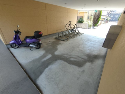 【ロビー】 | アルペンローゼ | 落ち着いたロビーです