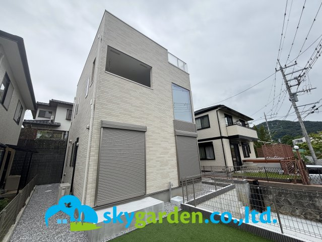 秦野市曽屋　未入居戸建　全1棟1号棟の外観