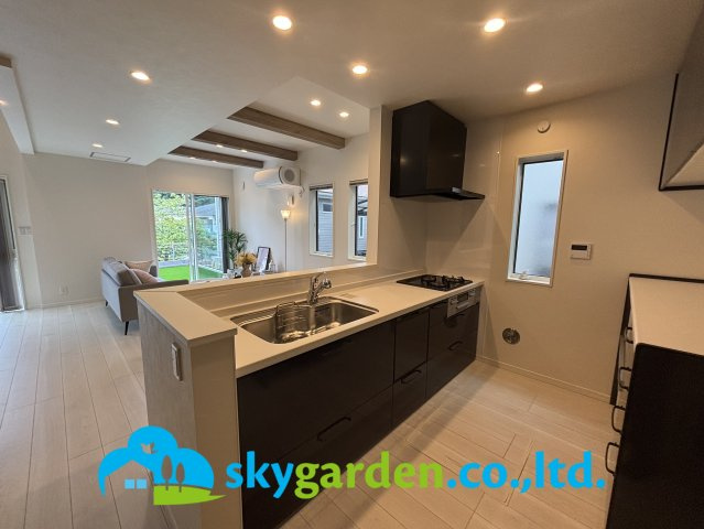 秦野市曽屋　未入居戸建　全1棟1号棟のキッチン