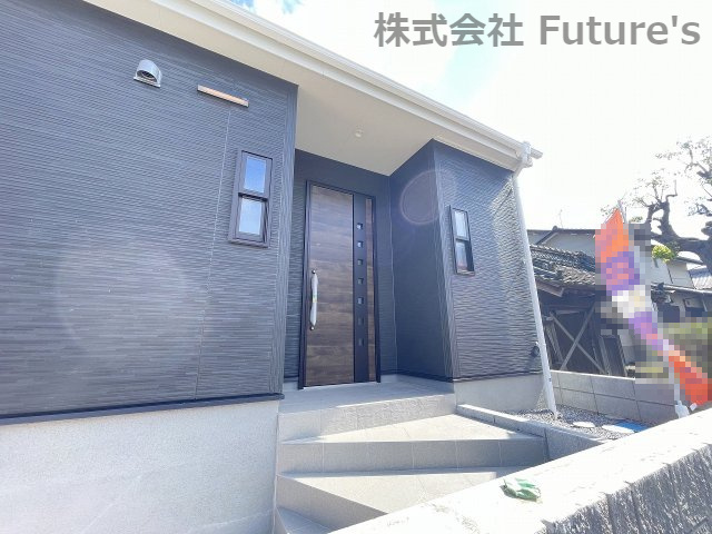 三郷市鷹野1丁目　新築平屋戸建　全1棟のエントランス|玄関アプローチ