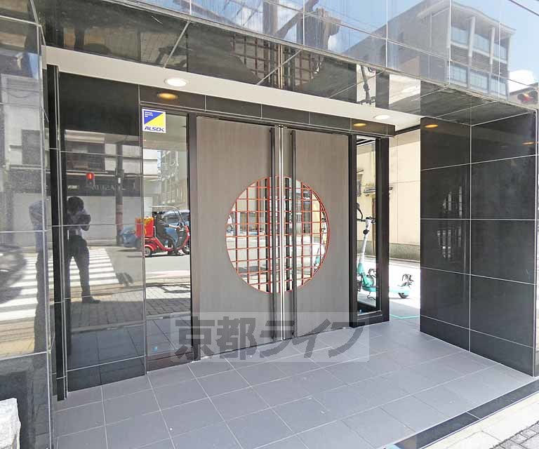 べラジオ西陣聚楽のエントランス