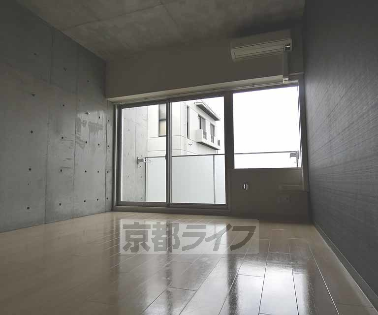 ＳＩＬＫ　ＨＯＵＳＥとなみの内装