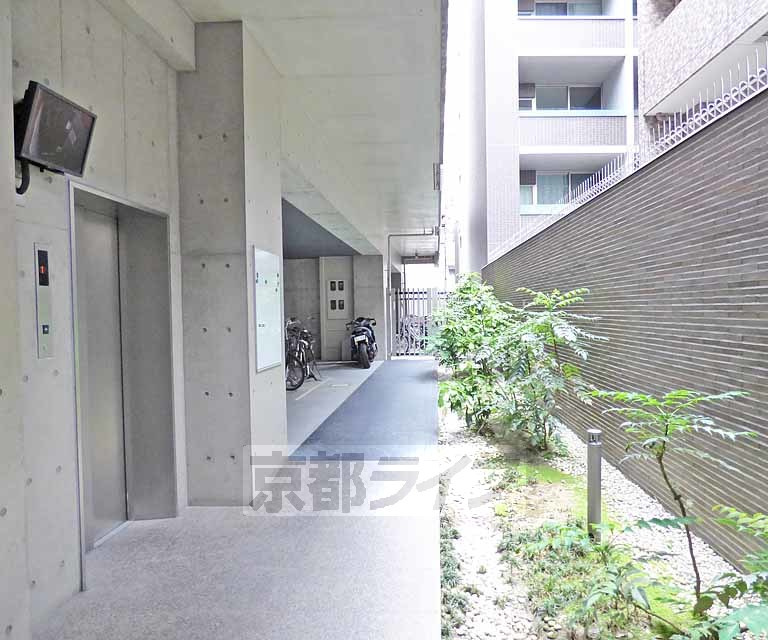 ＳＩＬＫ　ＨＯＵＳＥとなみのロビー