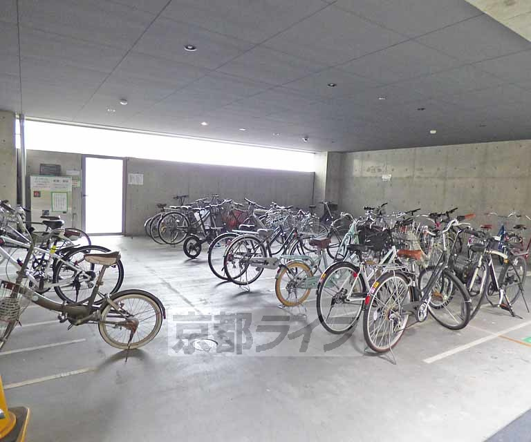 ＳＩＬＫ　ＨＯＵＳＥとなみのその他共用部分|自転車駐輪場