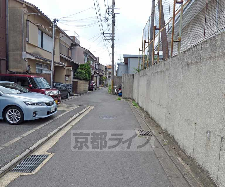 ファミーユそまの周辺