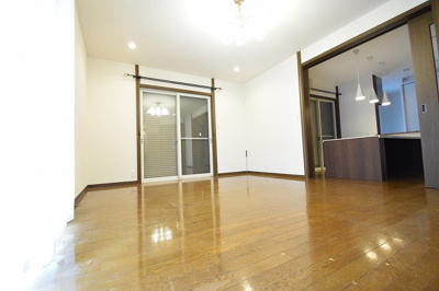 【居間・リビング】 | 葉山町一色貸家