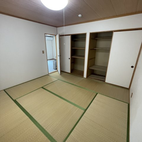 健康マンション1号館の和室