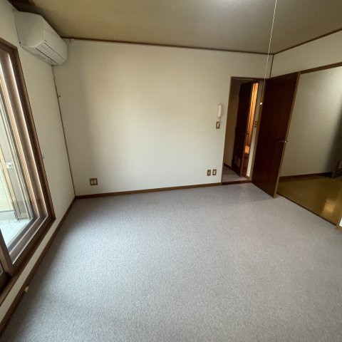 健康マンション2号棟の居間・リビング