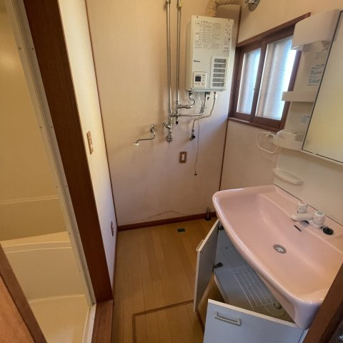 健康マンション2号棟の洗面所