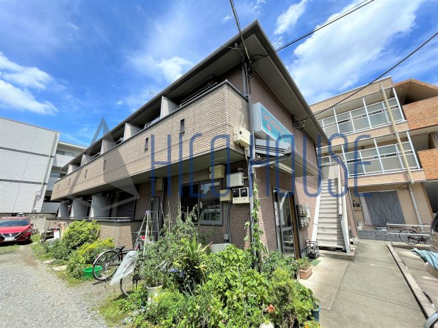 エミネンス三愛の外観