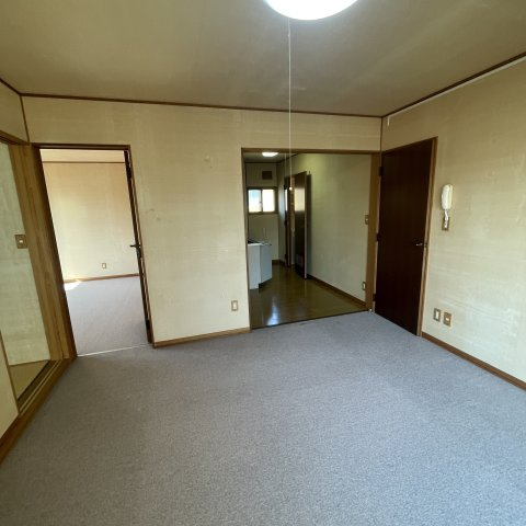 健康マンション2号棟の居間・リビング