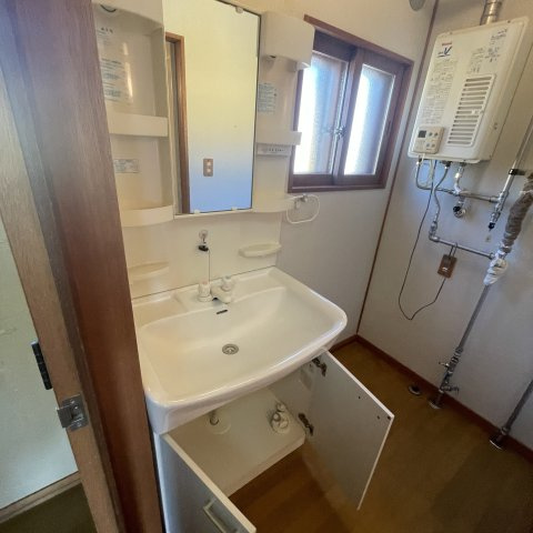 健康マンション2号棟の洗面所