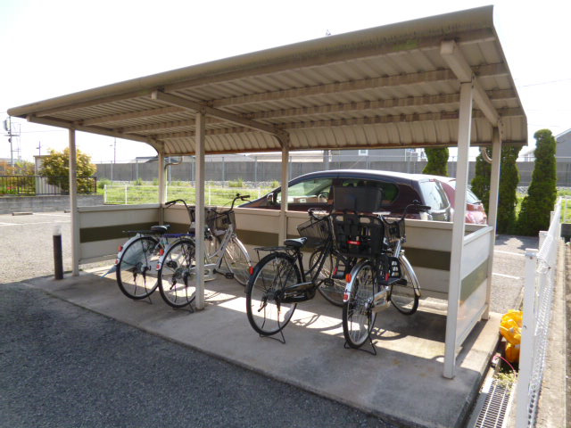 ハイムサンビレッジAのその他共用部分|自転車置き場