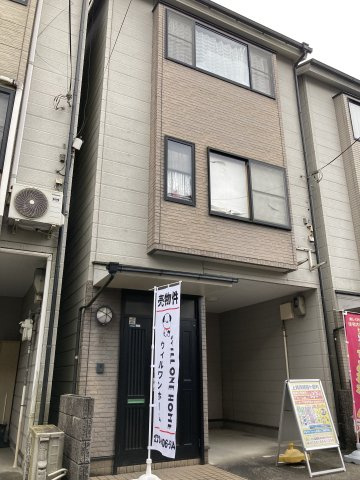 上賀茂朝露ケ原町の外観