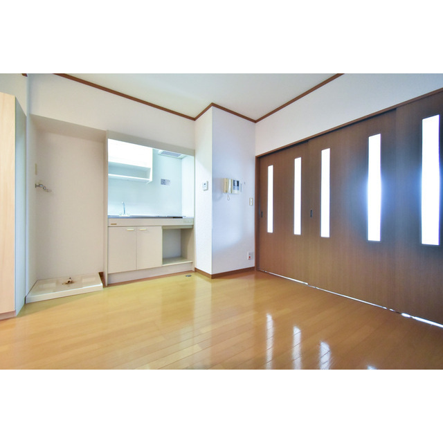 プロビデンス花畑の居間・リビング|ゆったり過ごせるリビングです