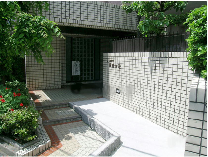 コープ野村武庫之荘のエントランス