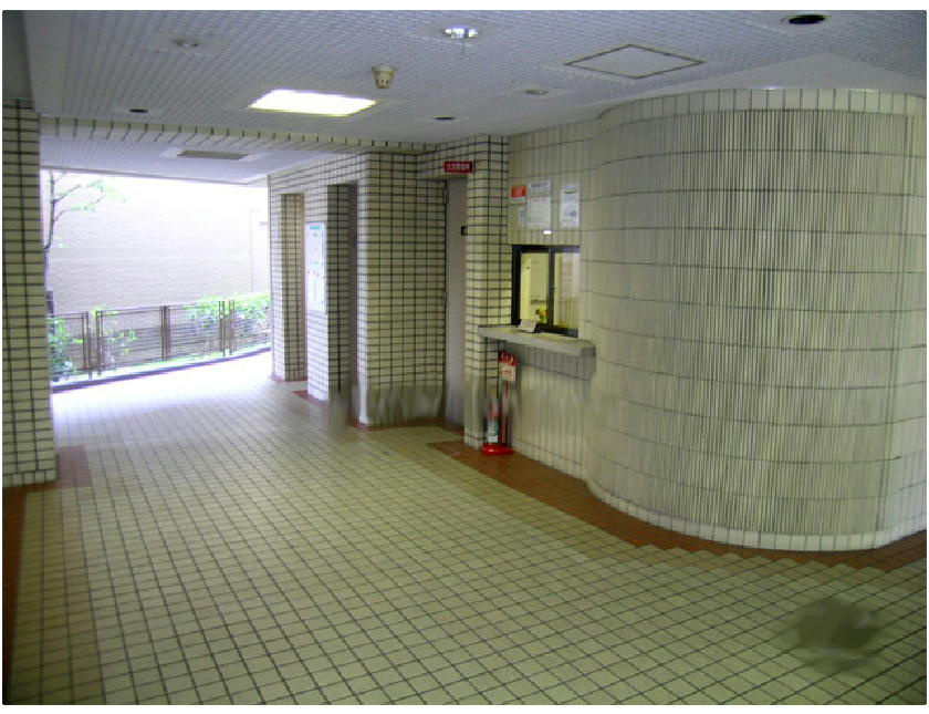 コープ野村武庫之荘のエントランス