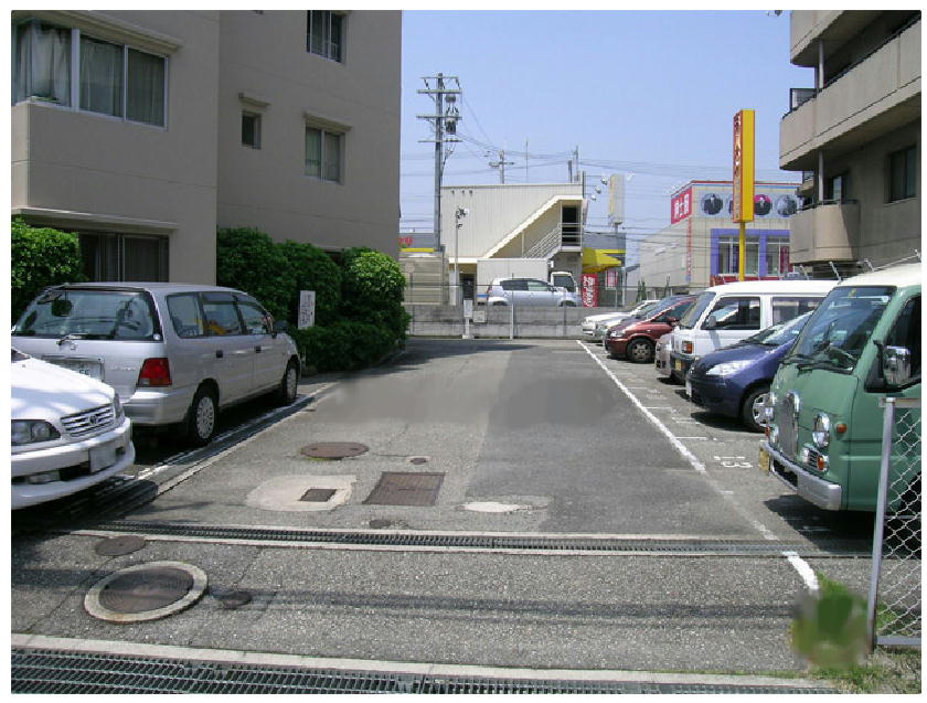 コープ野村武庫之荘の駐車場