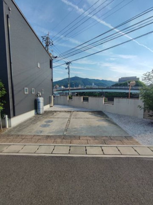 【駐車場】 | フィットセルスカイビュー