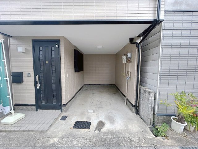 長岡京市勝竜寺「長岡京駅」中古戸建の駐車場