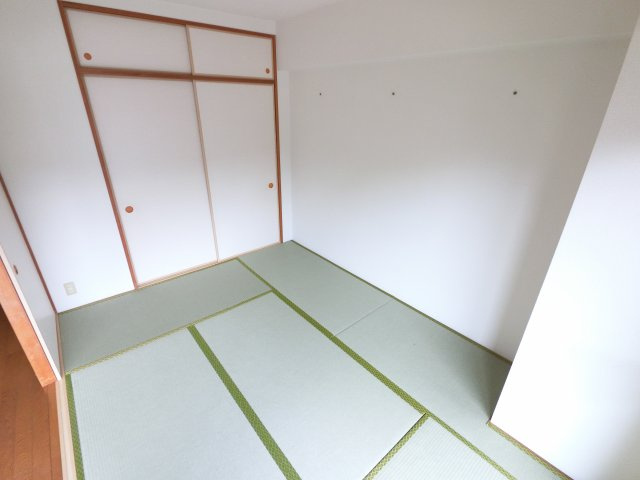 エスタンシア船橋の和室