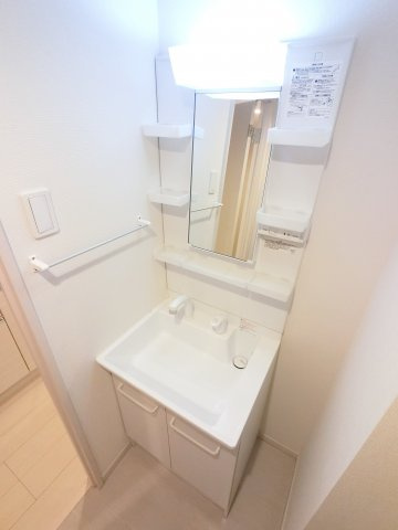 リブリ・MYU前原の独立洗面台