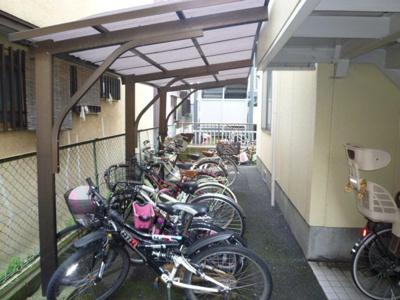 ★屋根付駐輪場★（空き状況・使用料等詳細はご確認下さい）