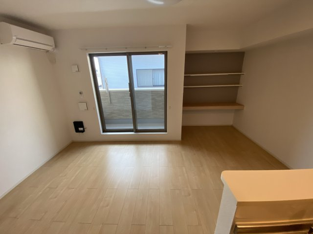 シャルマン・ドミールの居間・リビング