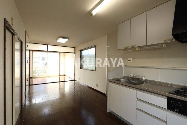 メゾンドソアの居間・リビング|2024年11月撮影。