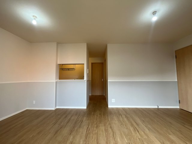 メゾン・ルーチェＡ棟の居間・リビング