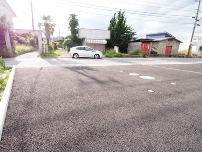 【駐車場】 | Cradle garden　大玉村玉井　第３　２号棟 | 西側、6.2mの道路に接しています◎