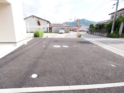 【駐車場】 | Cradle garden　大玉村玉井　第３　２号棟 | お休みの日は、家族でお出かけしてみては♪
