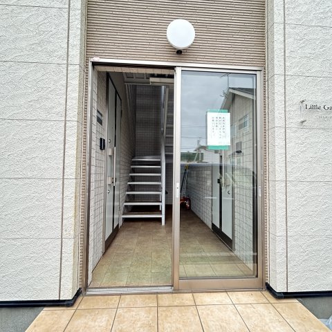 Little Gardenのエントランス