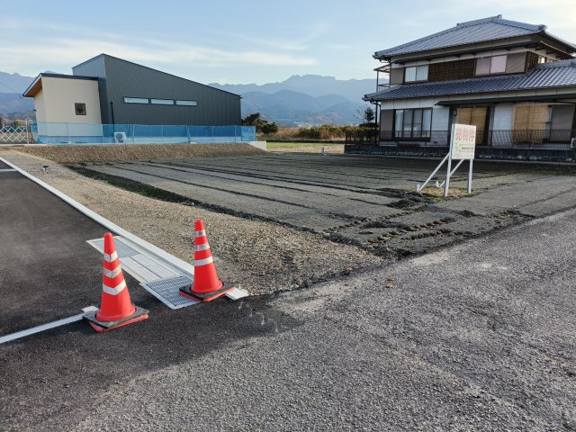 西条市吉田分譲の外観