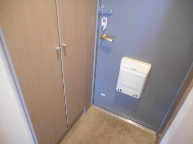 ラウンドタワーオペリアの玄関