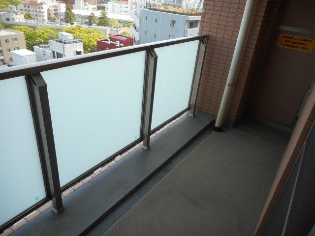 ラウンドタワーオペリアのバルコニー